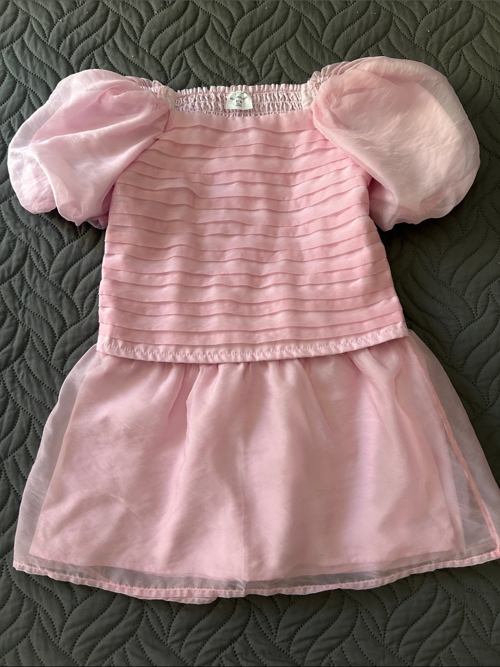 EUC - 💞 Abercrombie kids Pink Puff Sleeve Top with Skort
